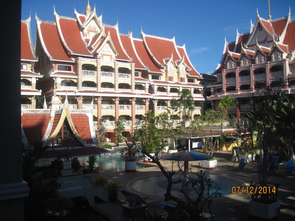 Widok z balkonu na basen Aonang Ayodhaya Beach Resort & Spa