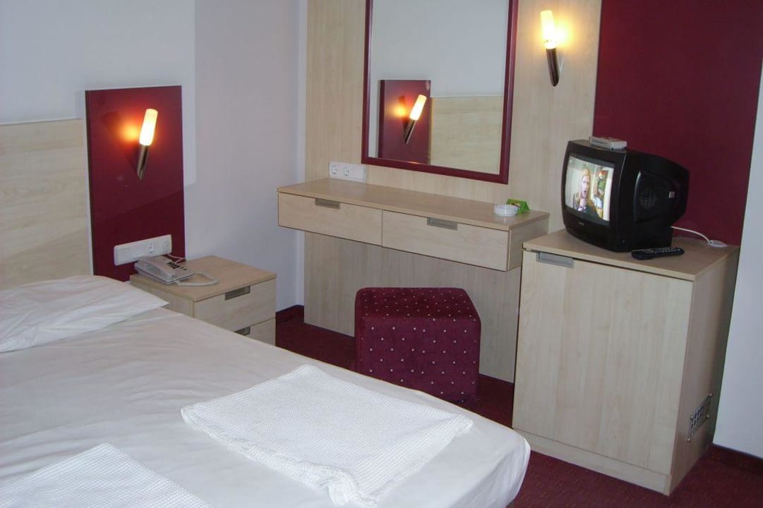 Zimmer Carna Garden Hotel