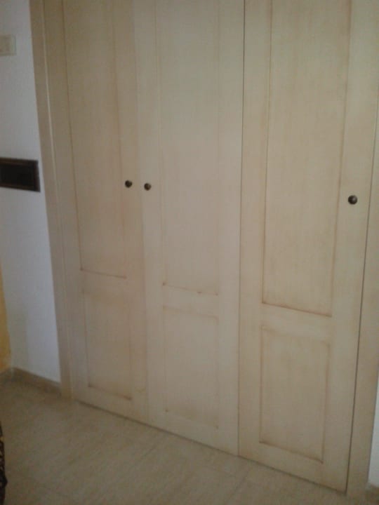 Kleiderschrank Reverence Mare - Adults only