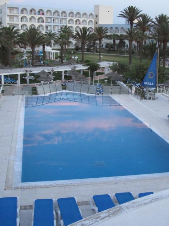 Pool El Mehdi Beach Resort