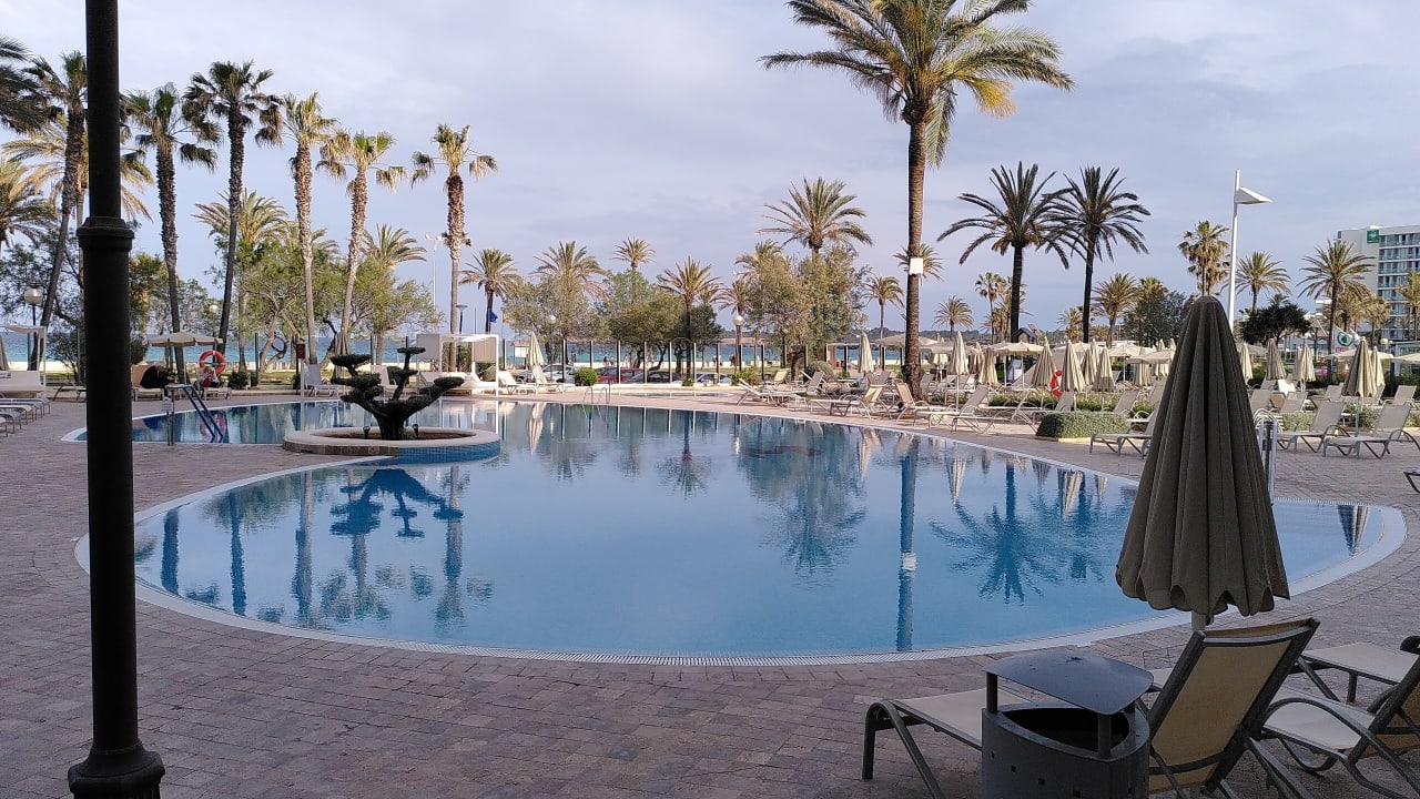 Pool CM Castell de Mar