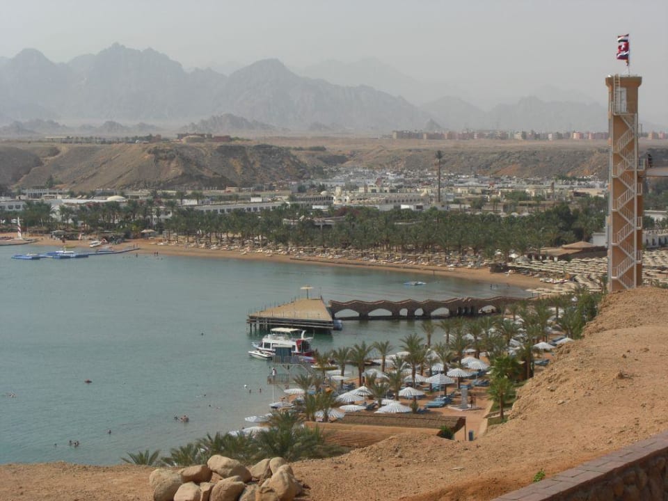 Lift mit Blick auf Bucht Albatros Sharm Resort