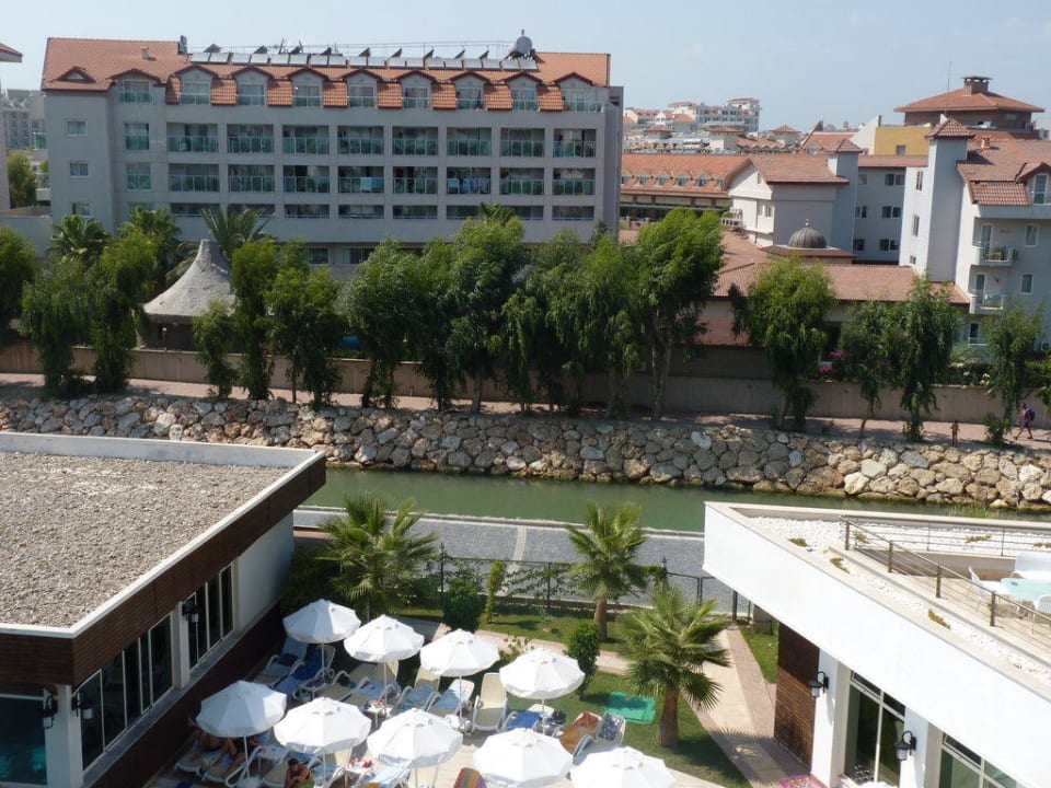 Blick vom Balkon Sunis Evren Beach Resort Hotel & Spa