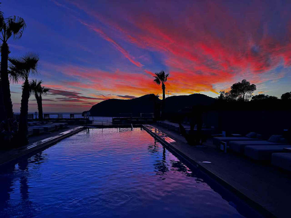 Pool Zafiro Palace Andratx