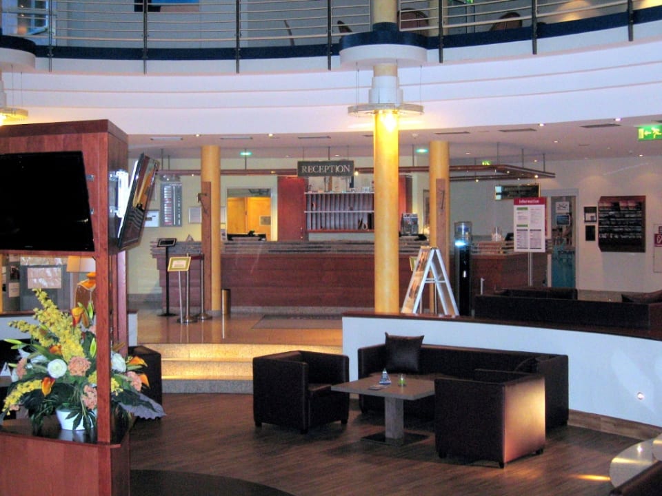 Lobby ACHAT Hotel Magdeburg