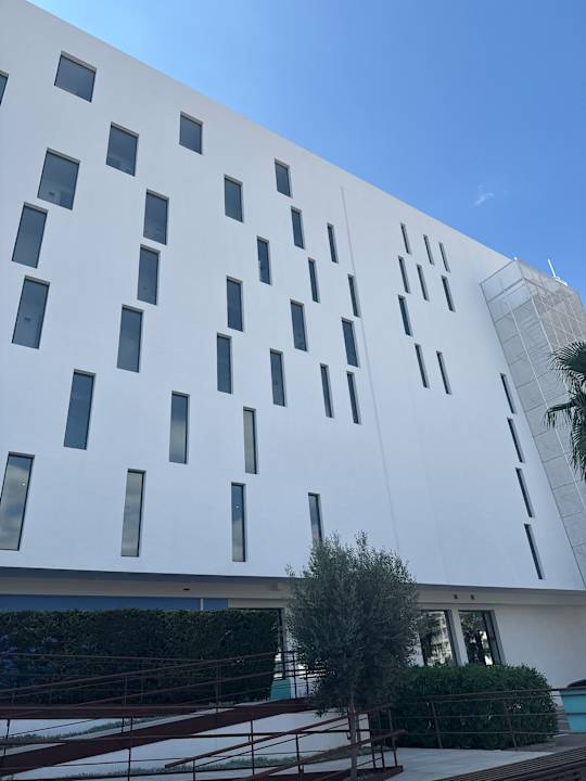 Außenansicht Iberostar Waves Bahia de Palma