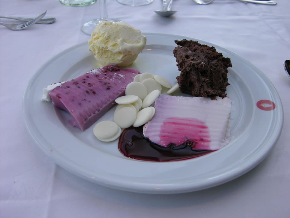 Täglich kleine Sünden. Hotel Costa Calero