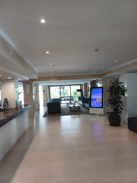 Lobby R2 Lago Playa Park