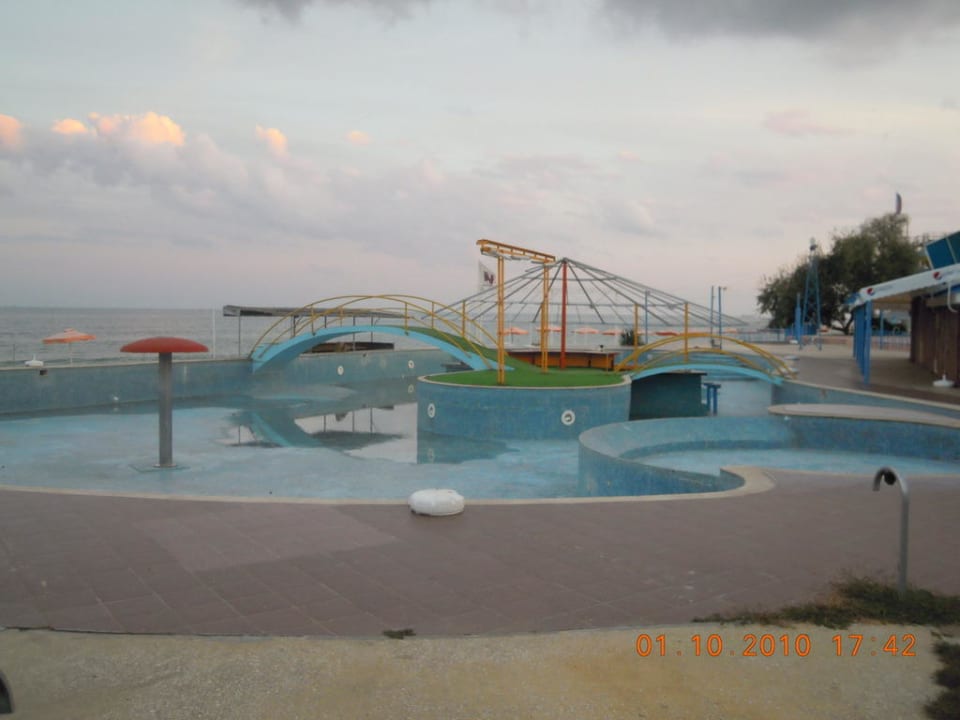 Poollandschaft am Hotelstrand Park Hotel Golden Beach