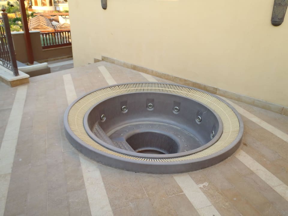 Jacuzzi Royal Suite Grand Waterworld Makadi & Family Star Makadi