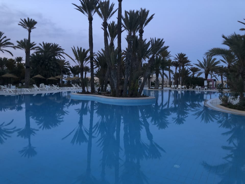 Pool Zita Beach Resort