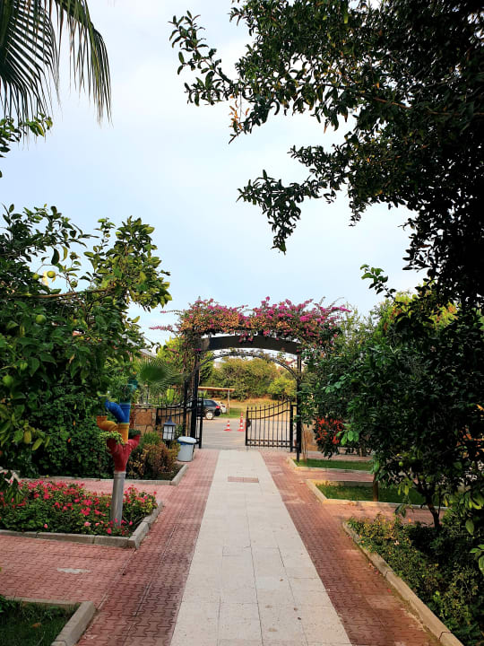 Gartenanlage Özlem Garden Hotel