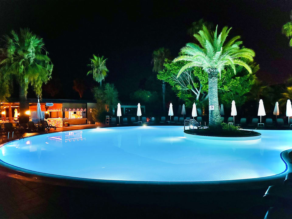 Pool Hotel Grand Side