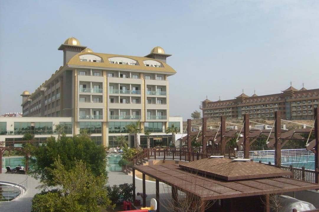 Von der Strandseite Aydinbey Kings Palace & Spa