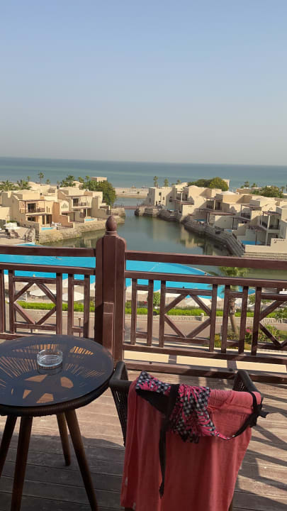 Zimmer The Cove Rotana Resort