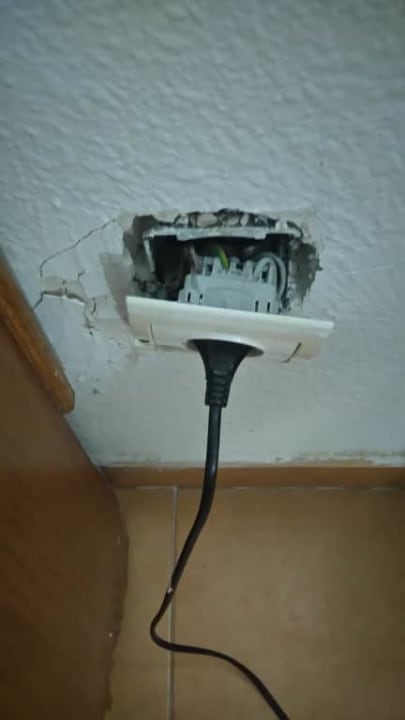 Jeden z wyrwanych kontaktów MLL Palma Bay Club Resort