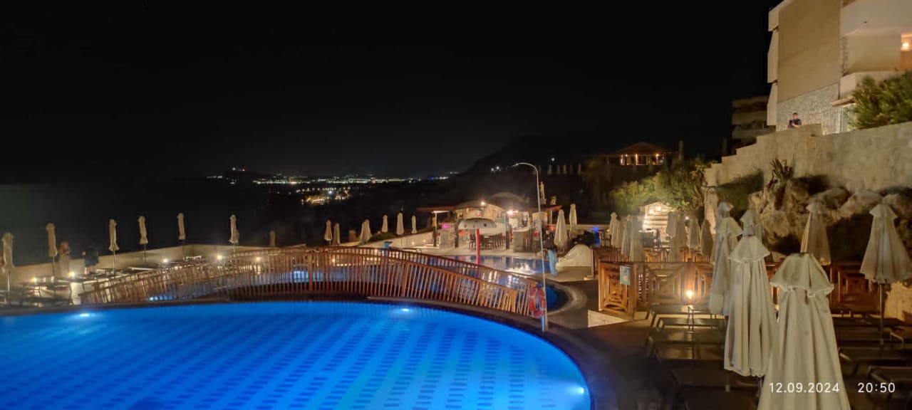 Außenansicht Hotel Kalithea Horizon Royal