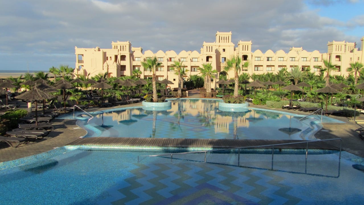 Hauptpool Hotel Riu Touareg