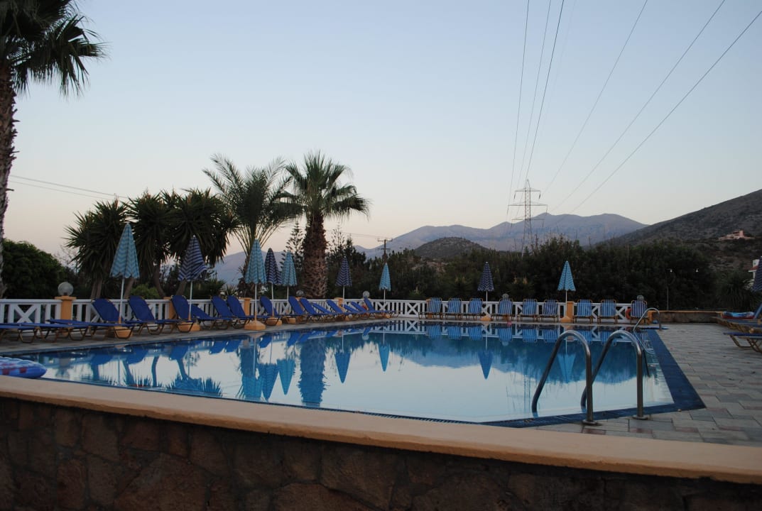 Basen Hotel Corina & Paloma Garden