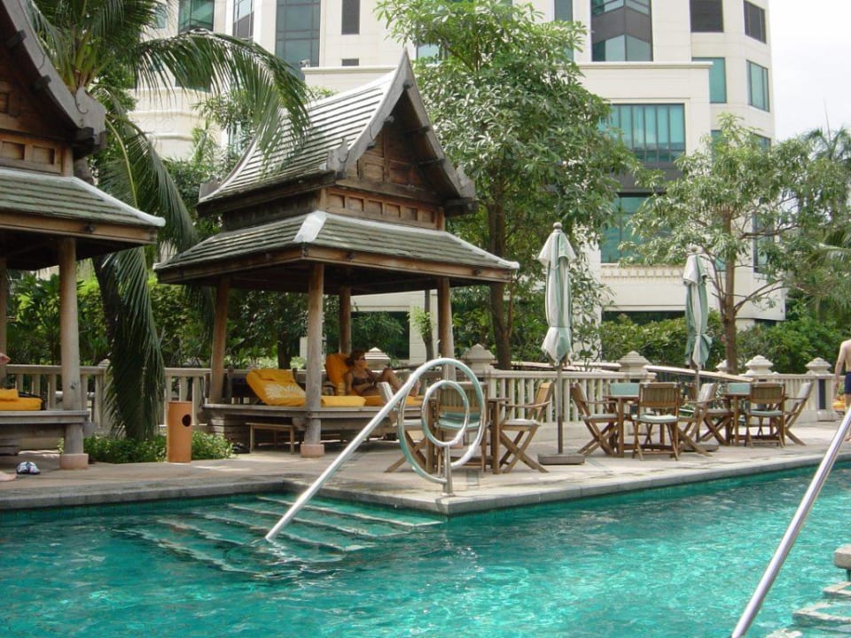 Poolanlage Hotel The Peninsula Bangkok