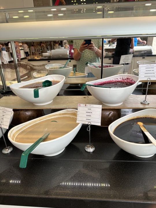 Gastro Well Palace Side