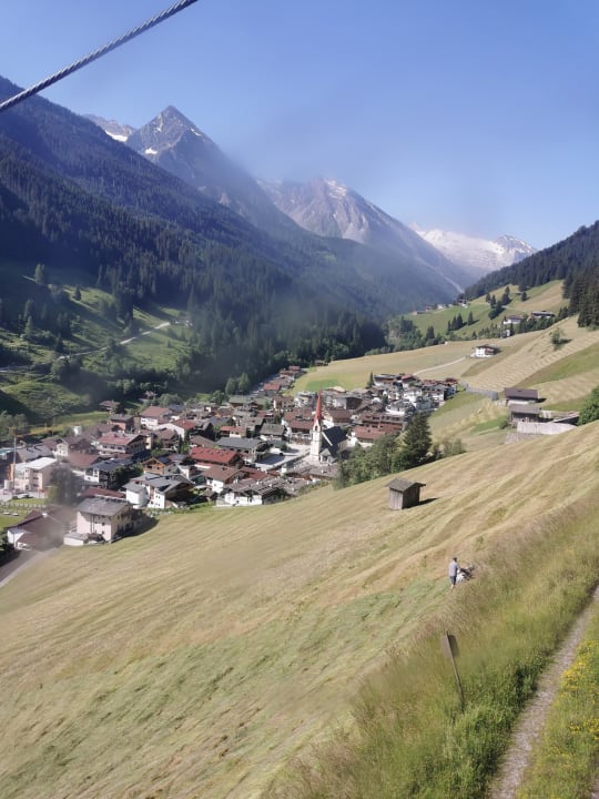 Ausblick Hotel & Pension Strolz