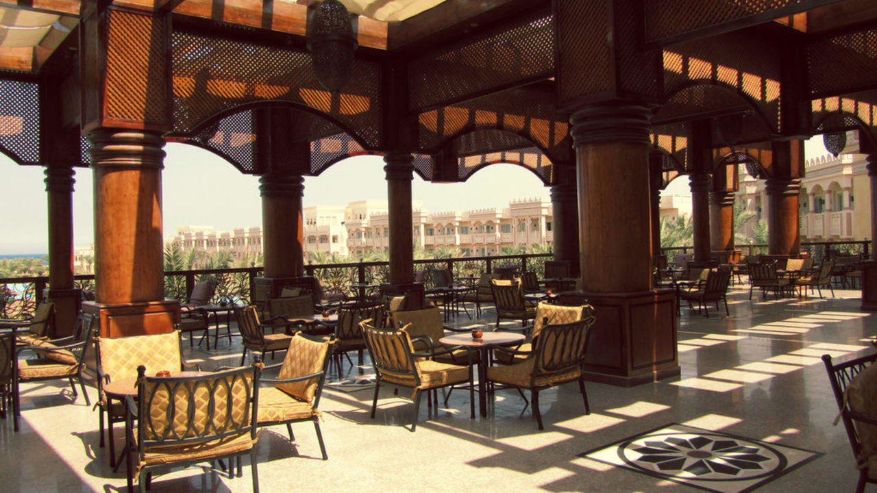 Летняя площадка лобби бара Pickalbatros Palace Resort