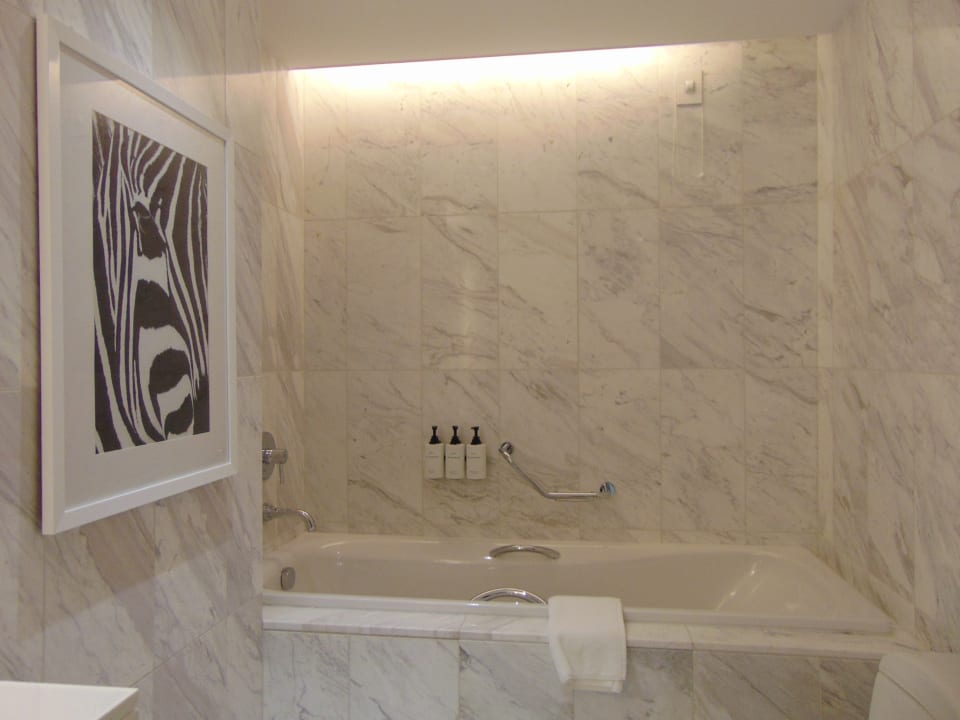 Zimmer InterContinental Luanda Miramar by IHG