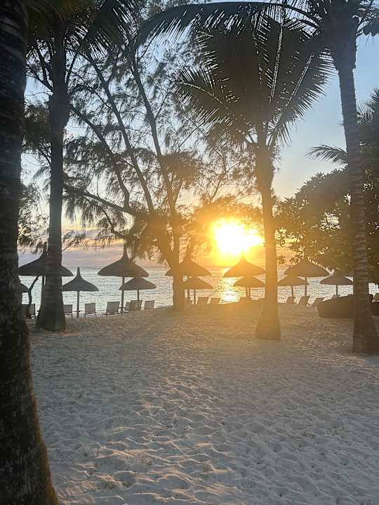 Strand Crystals Beach Resort Belle Mare, a member of Radisson Individuals