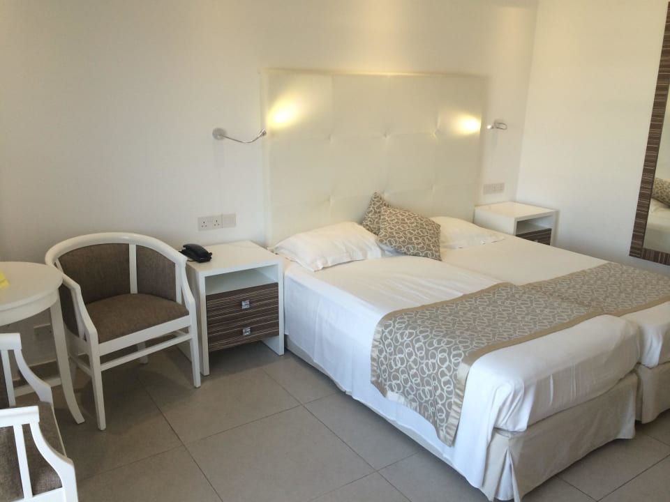 Modern und hell Asterias Beach