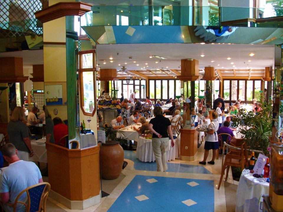 Restaurant Corallium Beach by Lopesan Hotels - Adults only