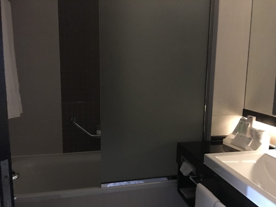 Zimmer Towers Rotana