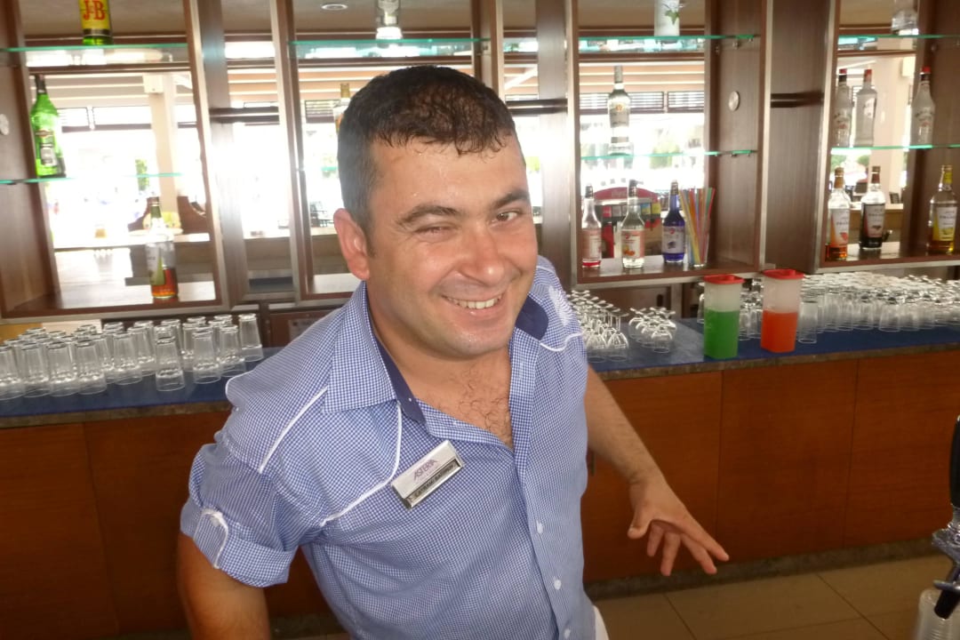 DER BESTE KELLNER FOR EV Sunis Elita Beach Resort & Spa