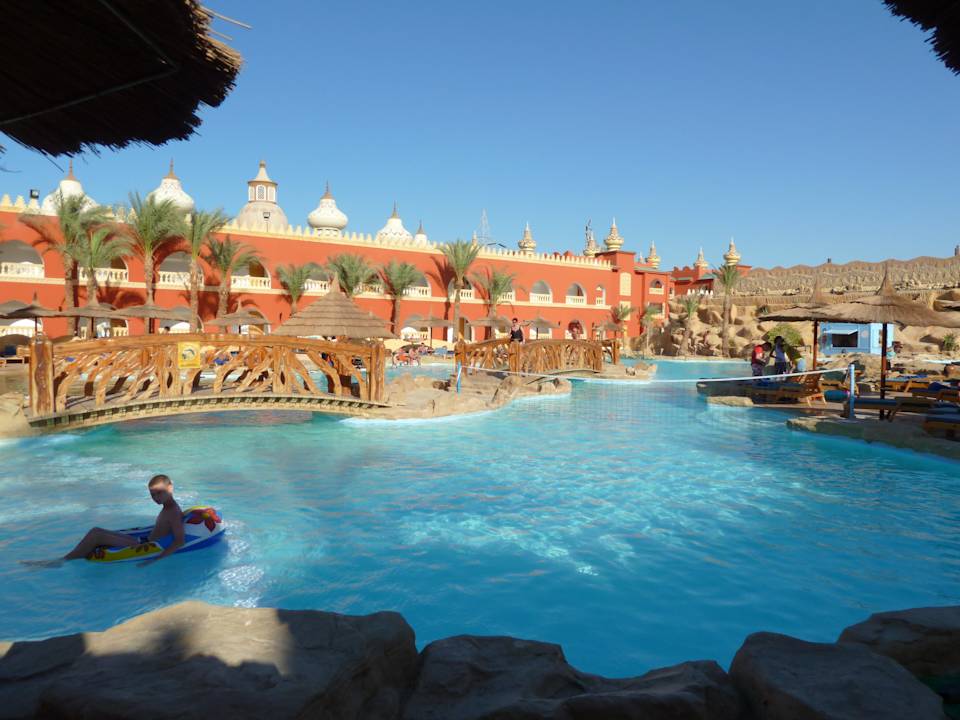 Hauptpool Pickalbatros Alf Leila Wa Leila Resort - Neverland Hurghada