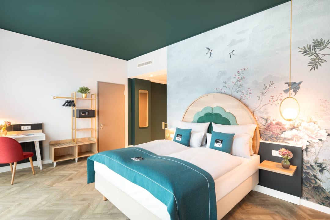 Zimmer Holiday Inn - the niu, Flower Konstanz