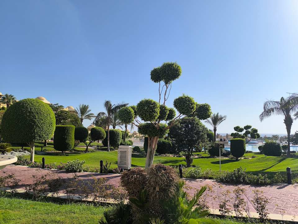 Gartenanlage Serenity Alpha Beach