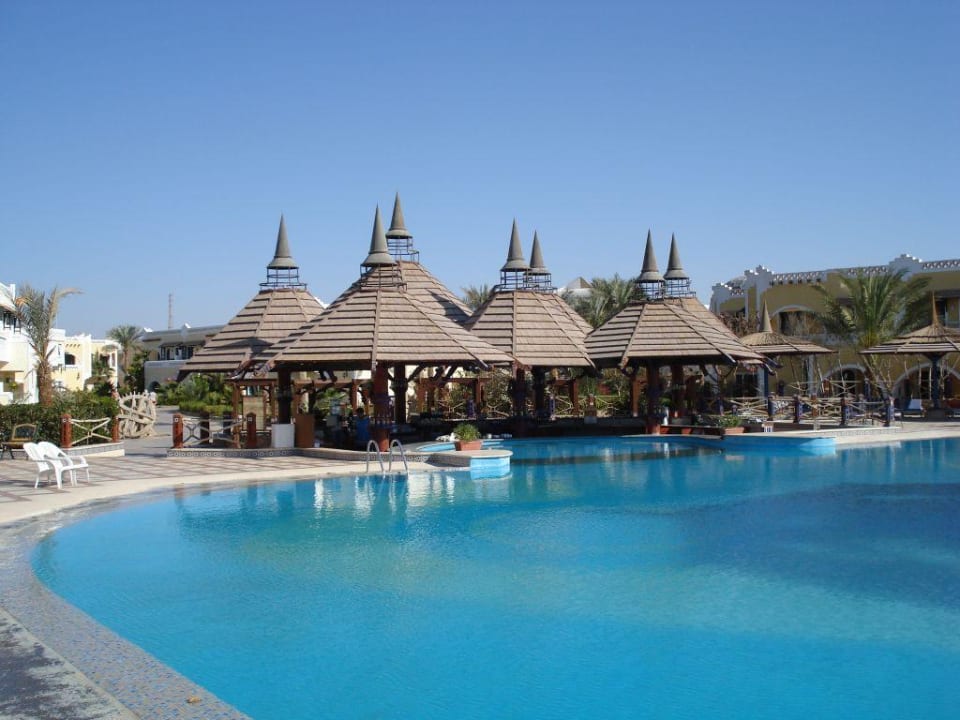 Basen Hotel El Faraana Reef Resort