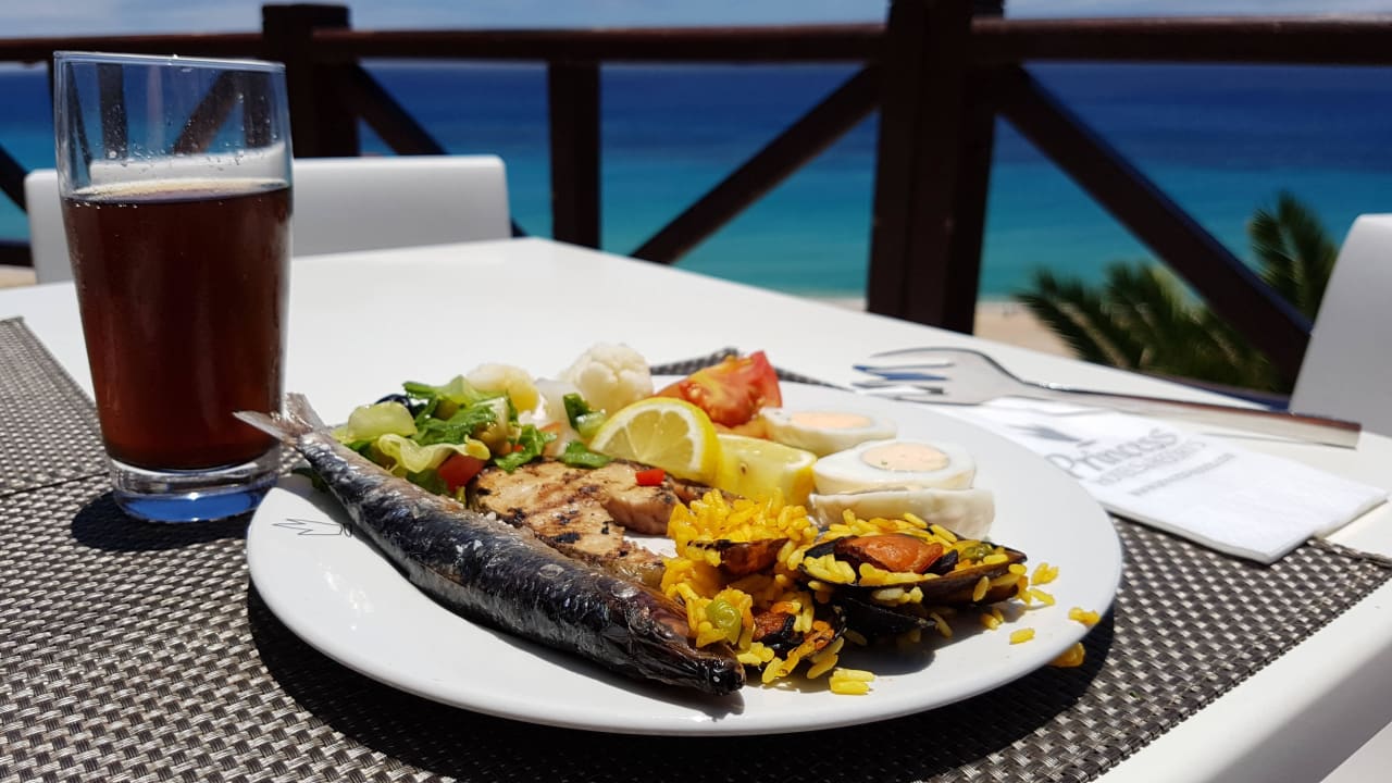 Mittag im Außenrestaurant Club Jandia Princess