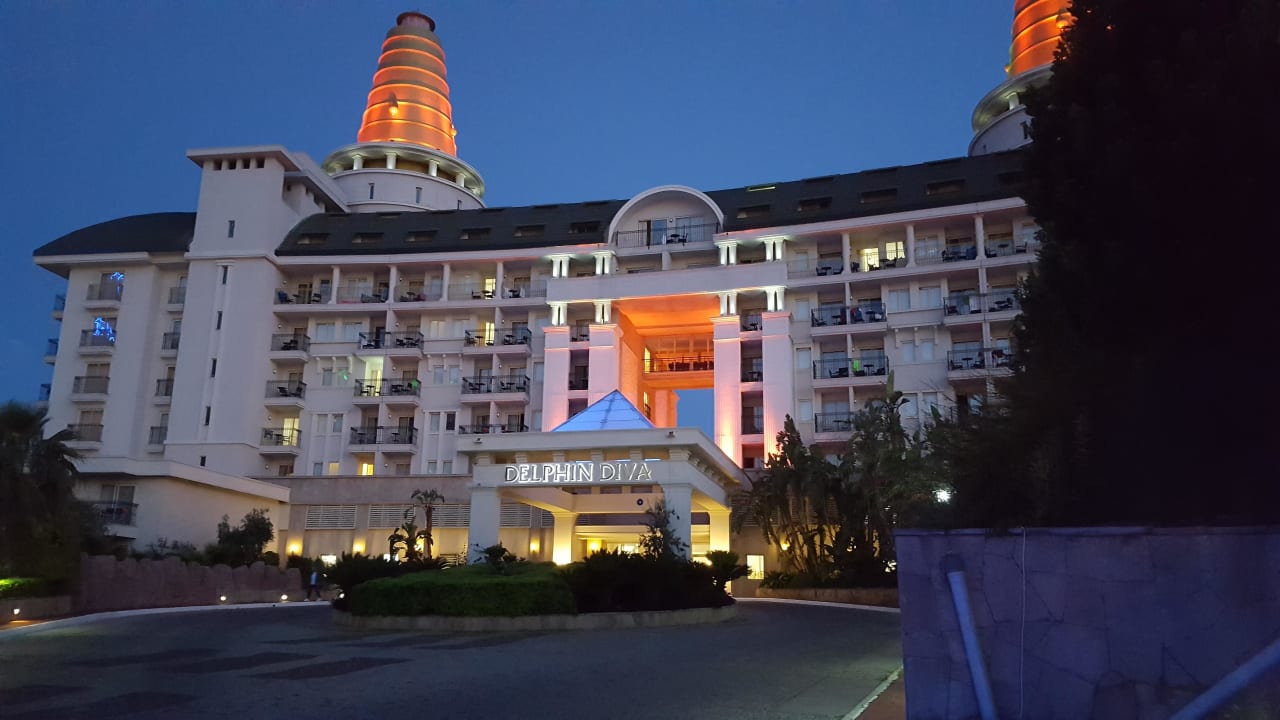 Hotel am Abend Hotel Delphin Diva
