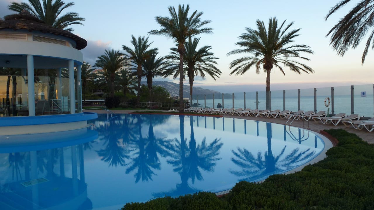 Ende April wars leider noch zu kalt zum baden Pestana Grand Ocean Resort