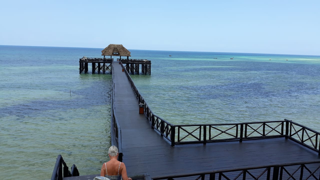 Strand Sea Cliff Resort & Spa