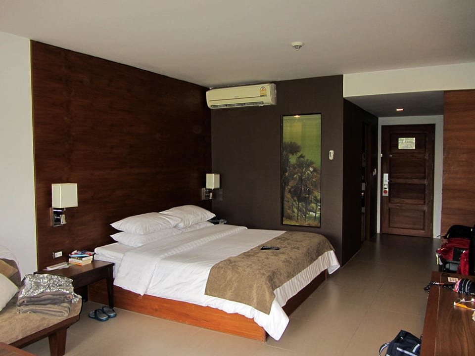 Grand Deluxe Backview Zimmer Sunprime Kamala Beach