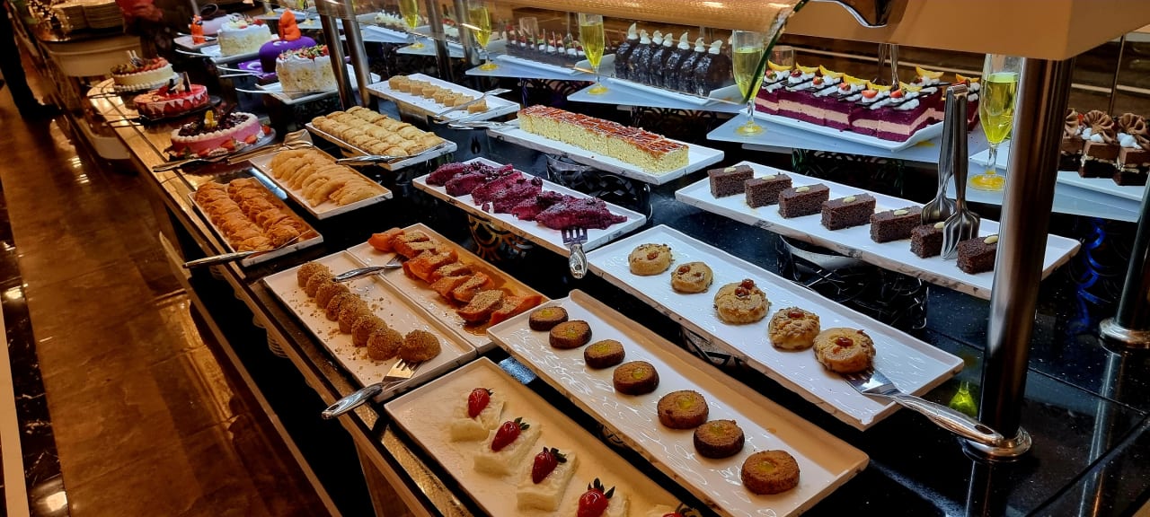 Gastro Side Royal Palace Hotel & Spa