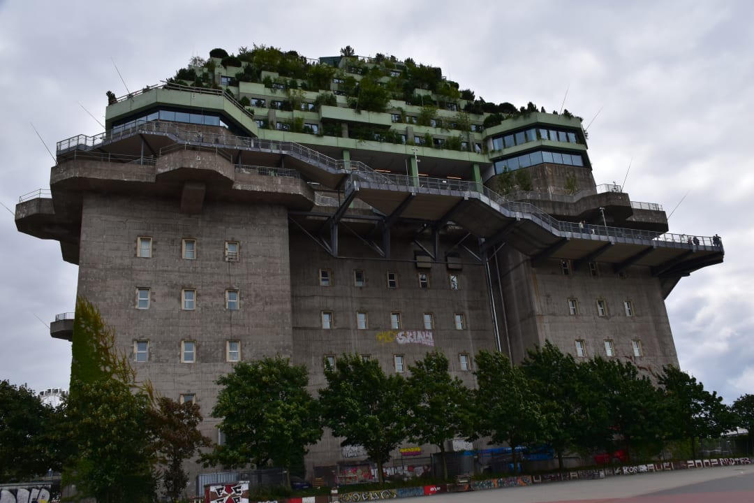 Außenansicht REVERB by Hard Rock Hamburg