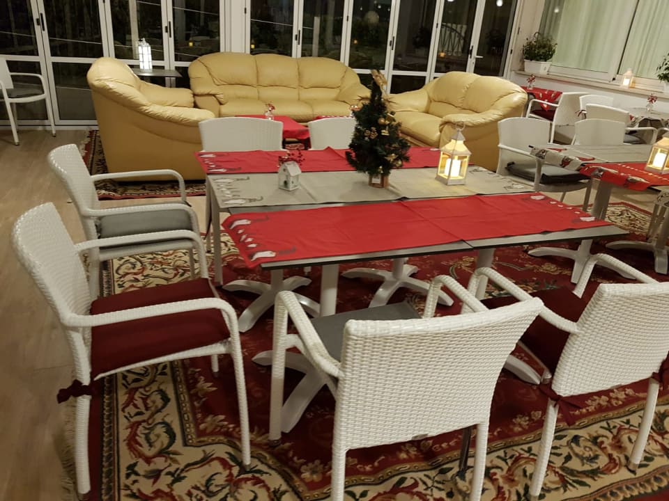 Lobby Hotel Oasi Verde