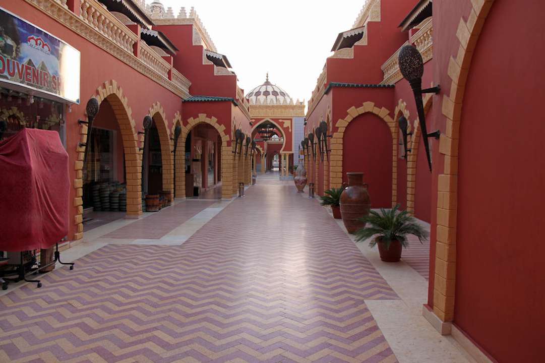 Basarstrasse Pickalbatros Alf Leila Wa Leila Resort - Neverland Hurghada