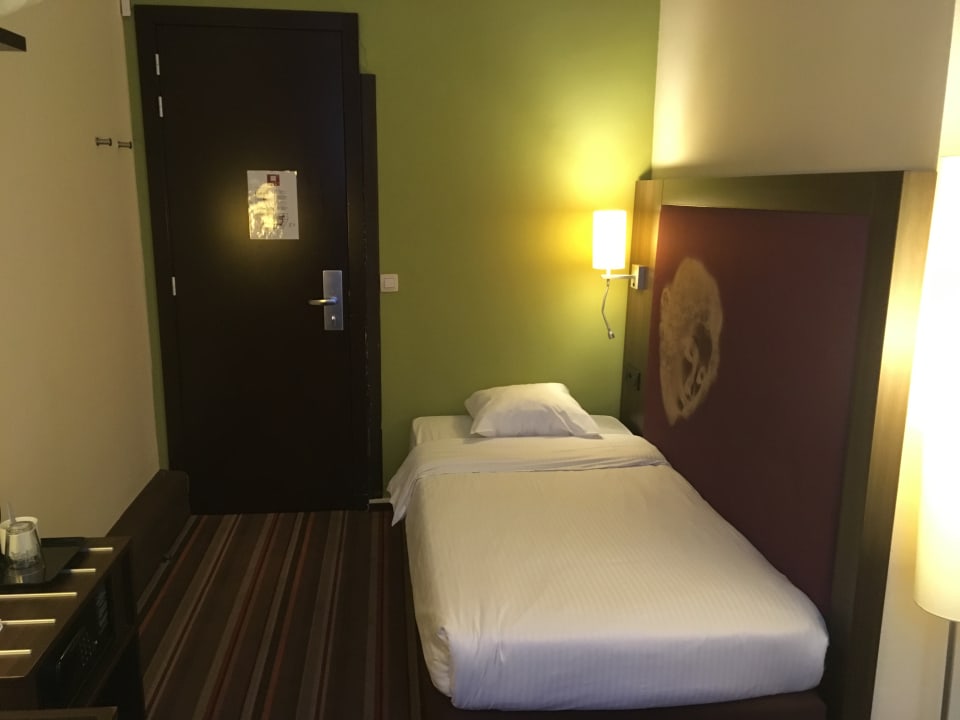 Zimmer Leonardo Hotel Antwerpen