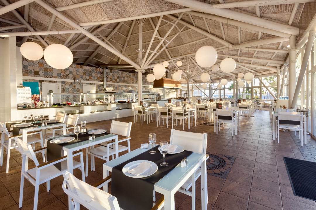 Gastro Landmar Playa La Arena