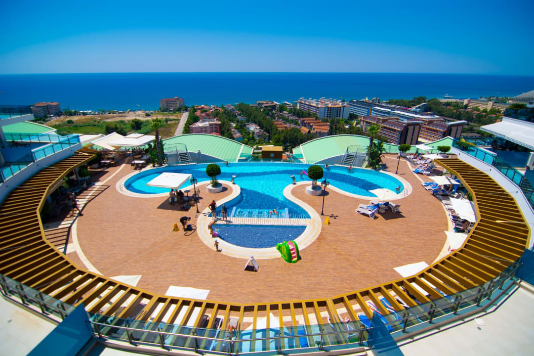 Pool Elite Luxury Suite & Spa