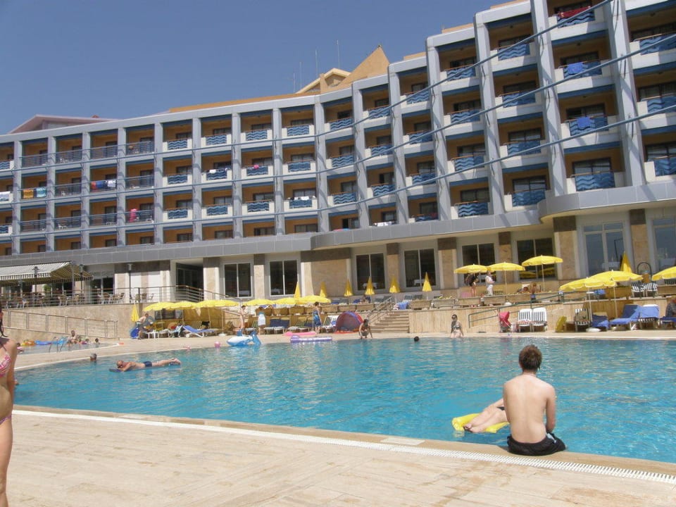 Budynek od strony basenu Grand Kaptan